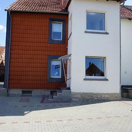Aussergewoehnliche Dachgeschosswohnung Koenigslutter am Elm Ngoại thất bức ảnh