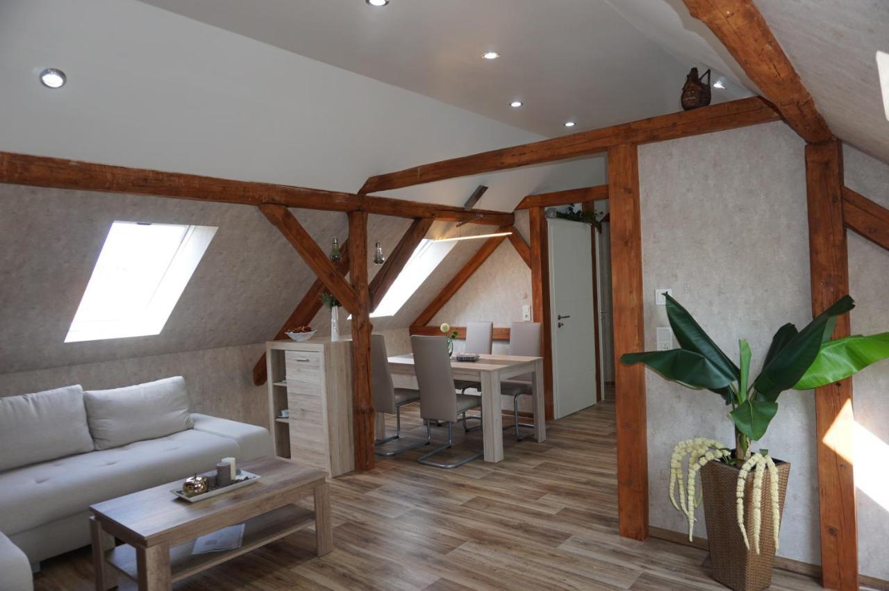 Aussergewoehnliche Dachgeschosswohnung Koenigslutter am Elm Ngoại thất bức ảnh