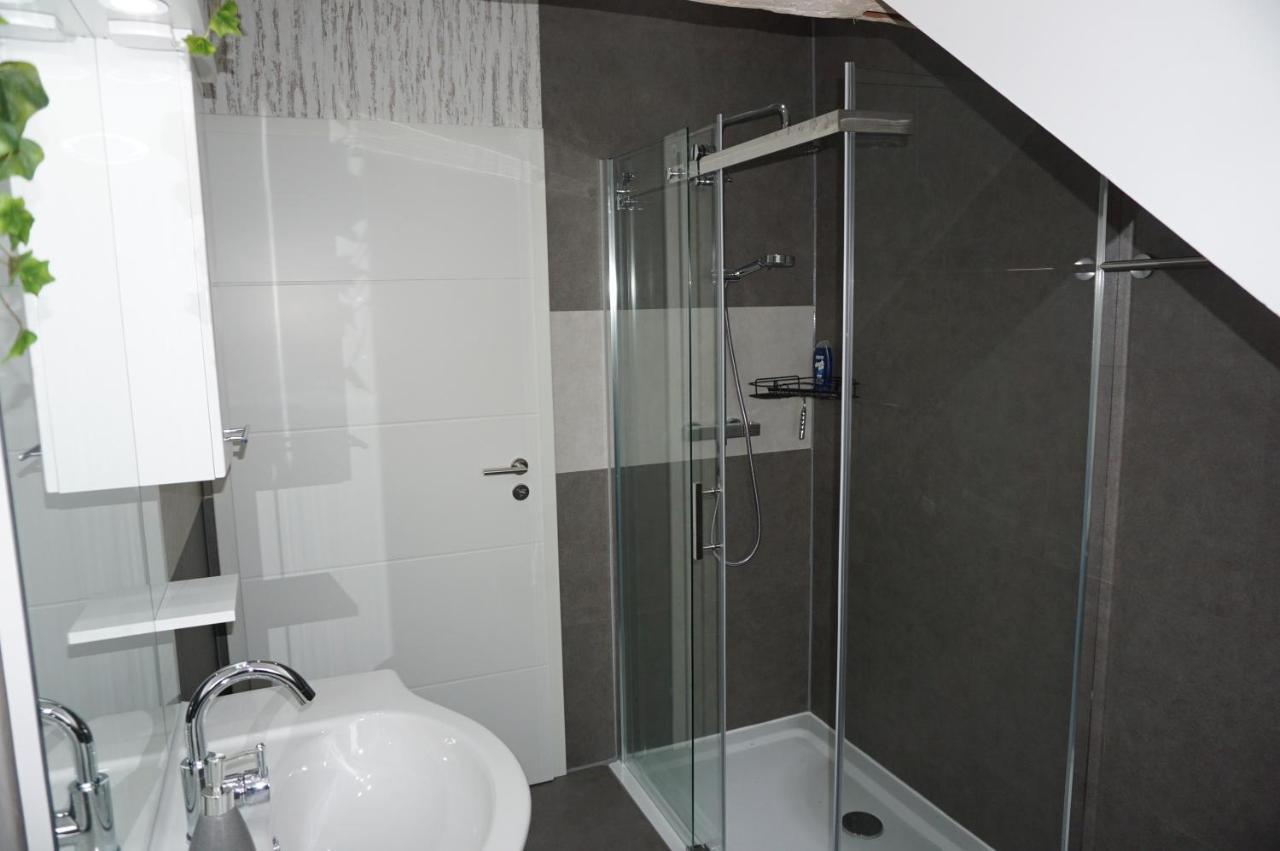Aussergewoehnliche Dachgeschosswohnung Koenigslutter am Elm Ngoại thất bức ảnh