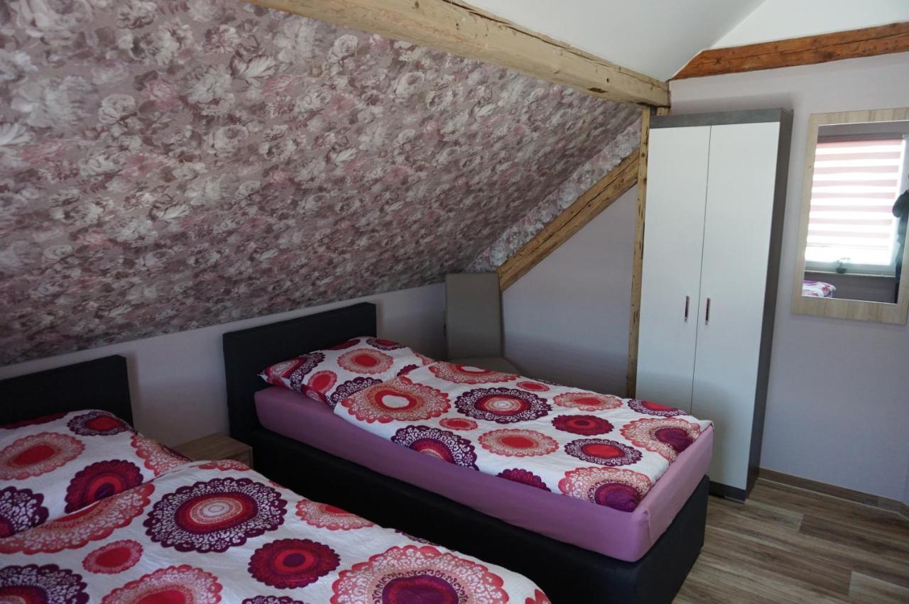 Aussergewoehnliche Dachgeschosswohnung Koenigslutter am Elm Ngoại thất bức ảnh